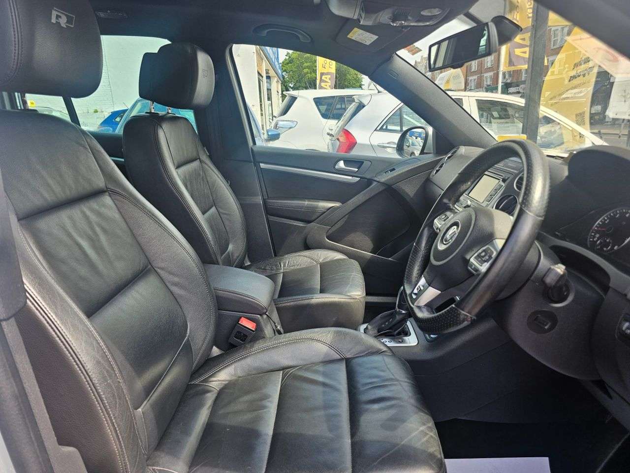 2015 VOLKSWAGEN TIGUAN 2015 VOLKSWAGEN TIGUAN