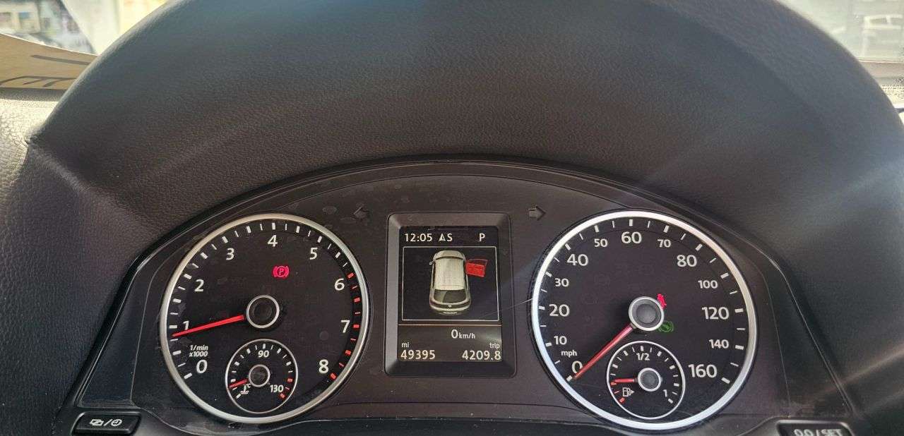 2015 VOLKSWAGEN TIGUAN 2015 VOLKSWAGEN TIGUAN