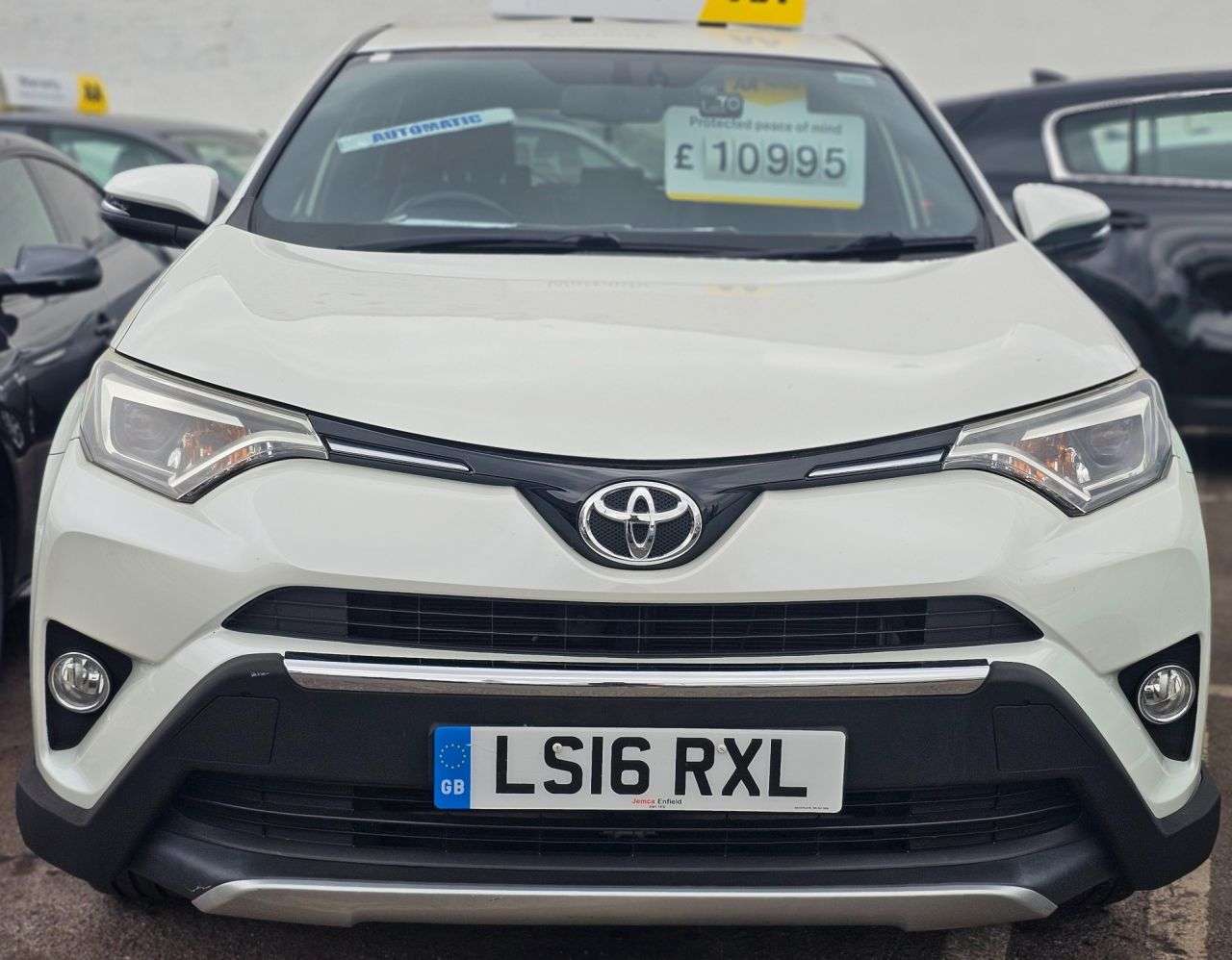 A 2016 TOYOTA RAV4 AUTOMATIC 2.0 V-Matic Icon SUV 5dr Petrol CVT 4WD Euro 6 (s/s) (151 ps) SAT A 2016 TOYOTA RAV4 AUTOMATIC 2.0 V-Matic Icon SUV 5dr Petrol CVT 4WD Euro 6 (s/s) (151 ps) SAT