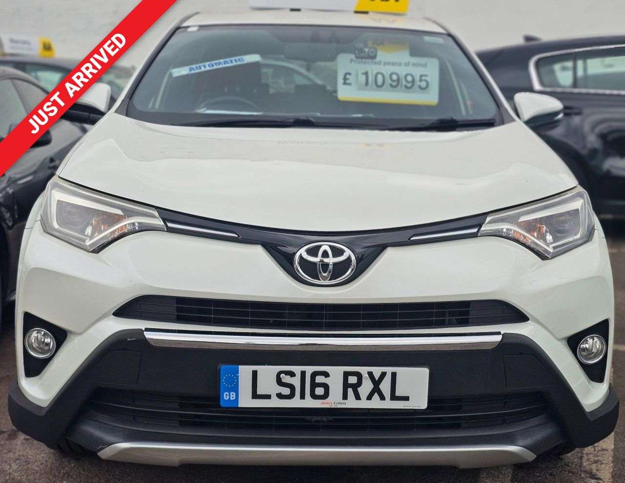 A 2016 TOYOTA RAV4 AUTOMATIC 2.0 V-Matic Icon SUV 5dr Petrol CVT 4WD Euro 6 (s/s) (151 ps) SAT A 2016 TOYOTA RAV4 AUTOMATIC 2.0 V-Matic Icon SUV 5dr Petrol CVT 4WD Euro 6 (s/s) (151 ps) SAT