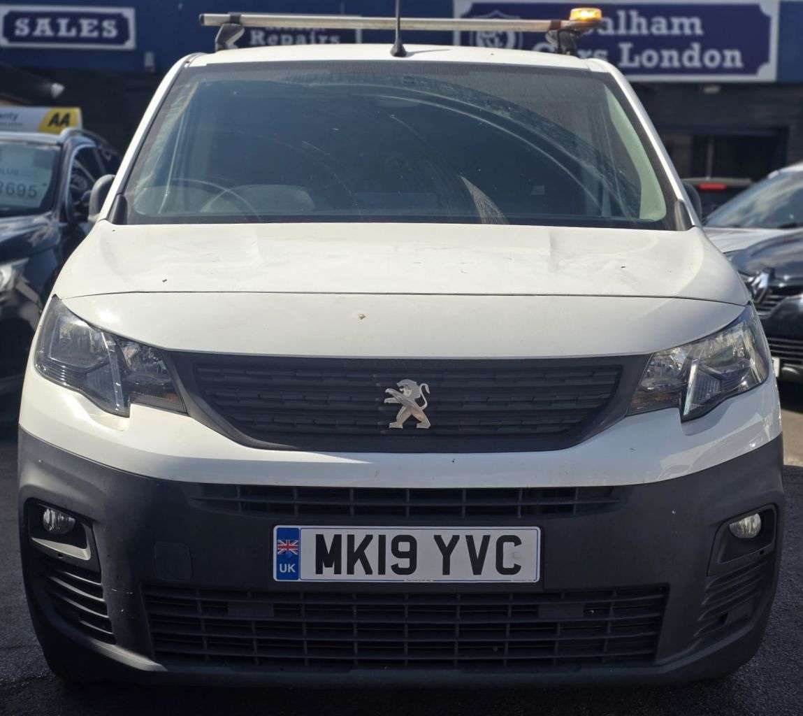 A 2019 PEUGEOT PARTNER 1.6 BlueHDi 1000 Professional Standard Panel Van 5dr Diesel Manual SWB Euro A 2019 PEUGEOT PARTNER 1.6 BlueHDi 1000 Professional Standard Panel Van 5dr Diesel Manual SWB Euro