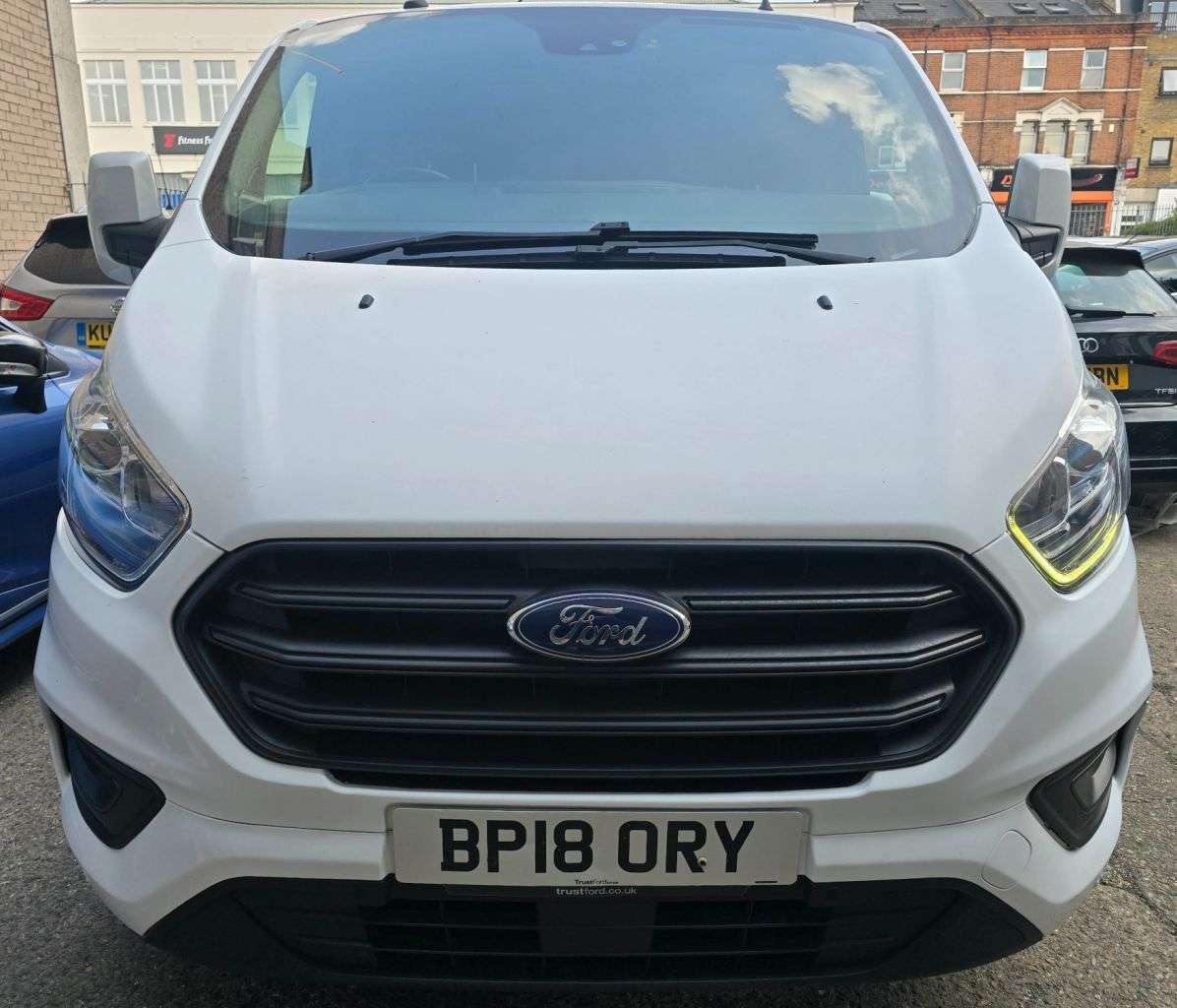 A 2018 FORD TRANSIT CUSTOM 2.0 300 EcoBlue Trend Panel Van 5dr Diesel Manual L2 H1 Euro 6 (105 ps) NEW A 2018 FORD TRANSIT CUSTOM 2.0 300 EcoBlue Trend Panel Van 5dr Diesel Manual L2 H1 Euro 6 (105 ps) NEW