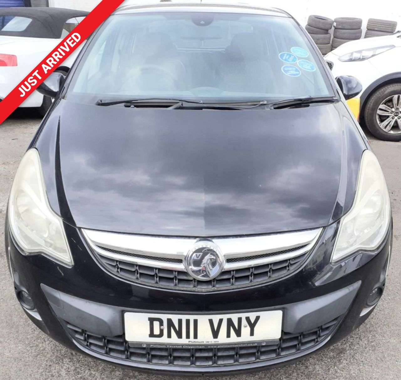 A 2011 VAUXHALL CORSA 1.4 16V SE Hatchback 5dr Petrol Manual Wide Ratio Euro 5 (100 ps) HALF LEAT A 2011 VAUXHALL CORSA 1.4 16V SE Hatchback 5dr Petrol Manual Wide Ratio Euro 5 (100 ps) HALF LEAT