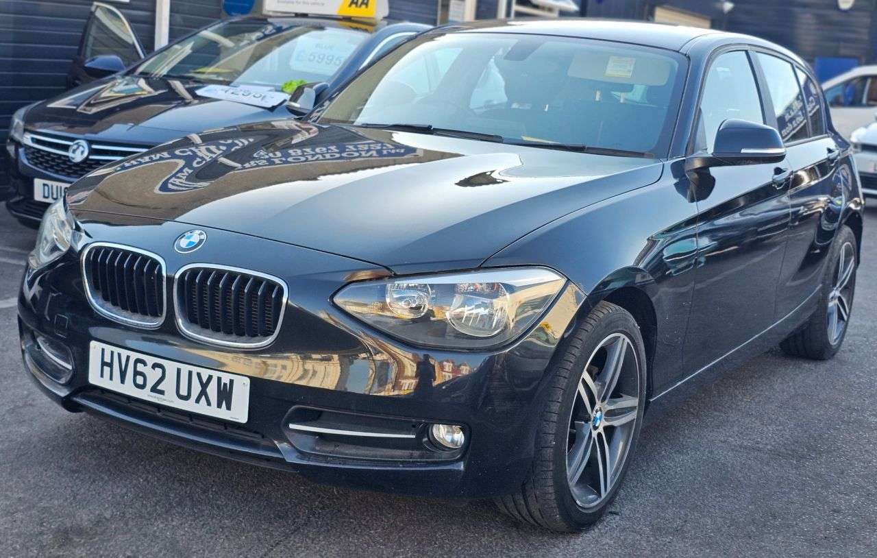 A 2012 BMW 1 SERIES 1.6 116i Sport Hatchback 5dr Petrol Manual Euro 5 (s/s) (136 ps) MOT 15/04/ A 2012 BMW 1 SERIES 1.6 116i Sport Hatchback 5dr Petrol Manual Euro 5 (s/s) (136 ps) MOT 15/04/