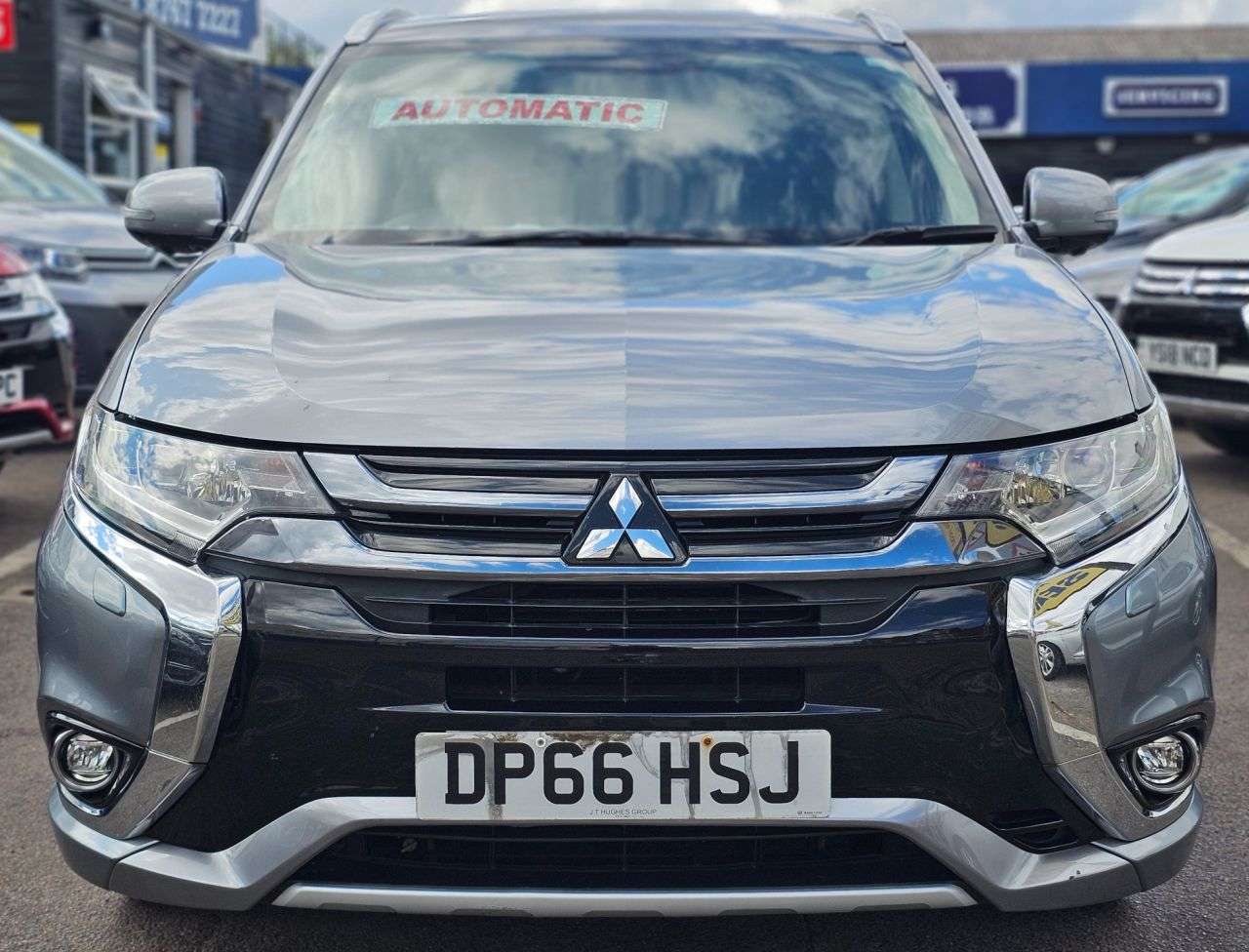 A 2016 MITSUBISHI OUTLANDER AUTOMATIC 2.0h 12kWh 4h SUV 5dr Petrol Plug-in Hybrid CVT 4WD Euro 6 (s/s) A 2016 MITSUBISHI OUTLANDER AUTOMATIC 2.0h 12kWh 4h SUV 5dr Petrol Plug-in Hybrid CVT 4WD Euro 6 (s/s)