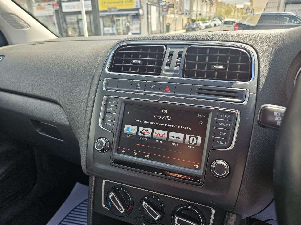 2015 VOLKSWAGEN POLO 2015 VOLKSWAGEN POLO