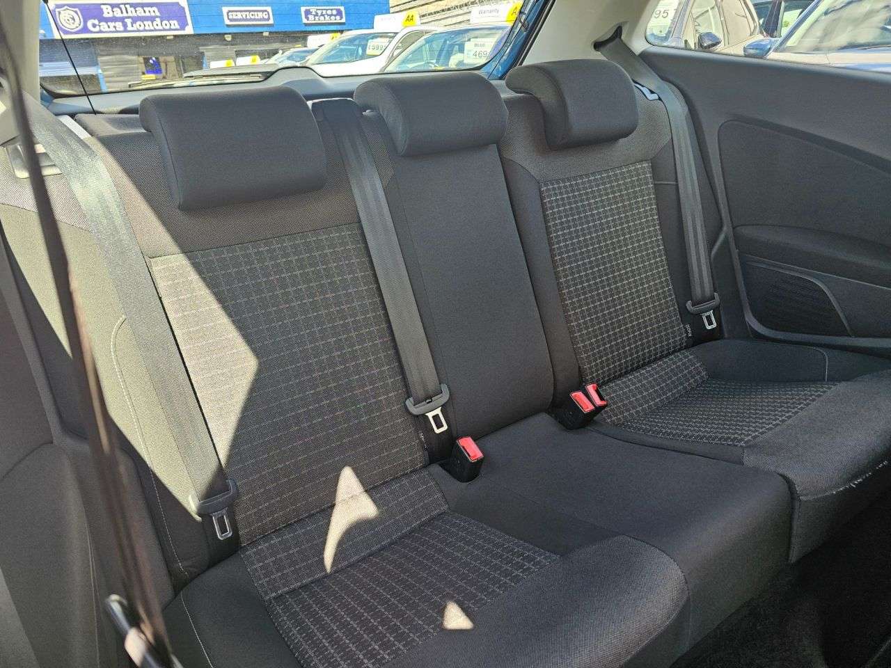 2015 VOLKSWAGEN POLO 2015 VOLKSWAGEN POLO