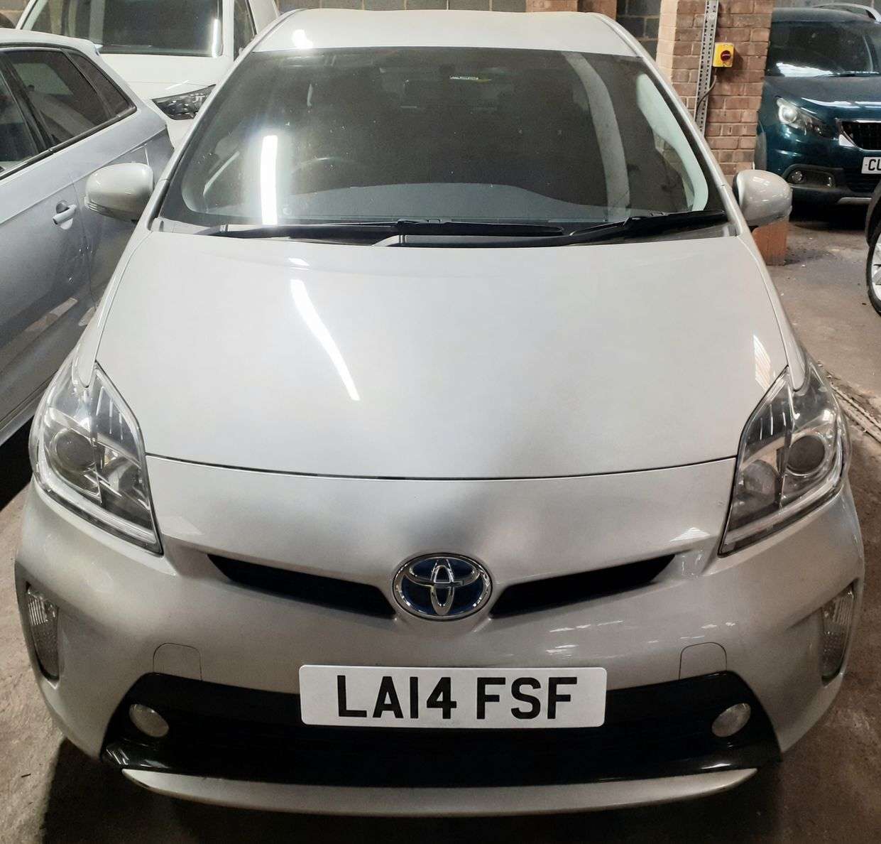 A 2014 TOYOTA PRIUS AUTOMATIC 1.5 Saloon 4dr Petrol Hybrid CVT (120 g/km, 70 bhp) REVERSE CAMER A 2014 TOYOTA PRIUS AUTOMATIC 1.5 Saloon 4dr Petrol Hybrid CVT (120 g/km, 70 bhp) REVERSE CAMER