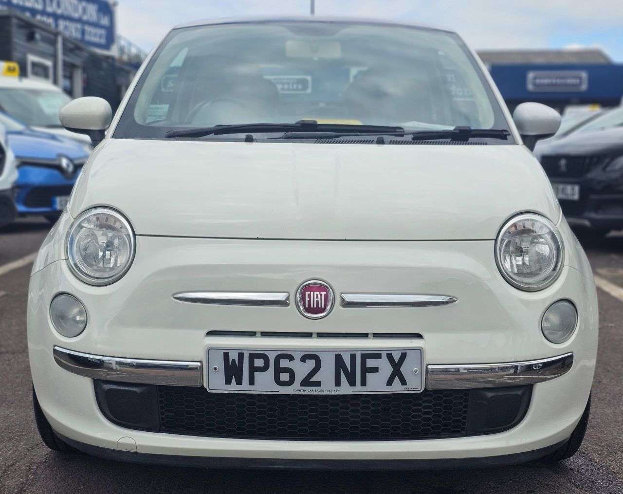 A 2012 FIAT 500 1.2 Lounge Hatchback 3dr Petrol Manual Euro 4 (69 bhp) £35 ROAD TAX A YEAR, A 2012 FIAT 500 1.2 Lounge Hatchback 3dr Petrol Manual Euro 4 (69 bhp) £35 ROAD TAX A YEAR,