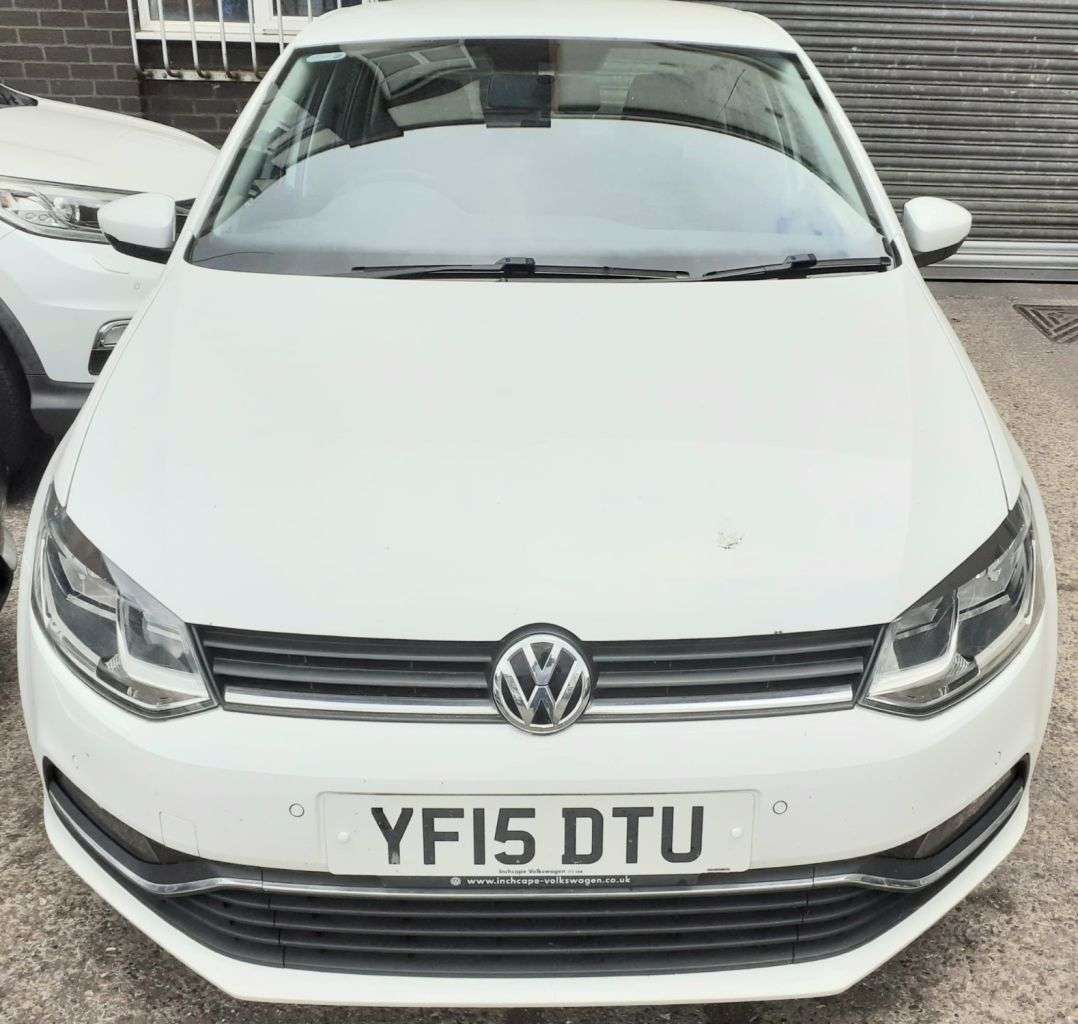 A 2015 VOLKSWAGEN POLO 1.0 BlueMotion Tech SE Hatchback 5dr Petrol Manual Euro 6 (s/s) (75 ps) FUL A 2015 VOLKSWAGEN POLO 1.0 BlueMotion Tech SE Hatchback 5dr Petrol Manual Euro 6 (s/s) (75 ps) FUL