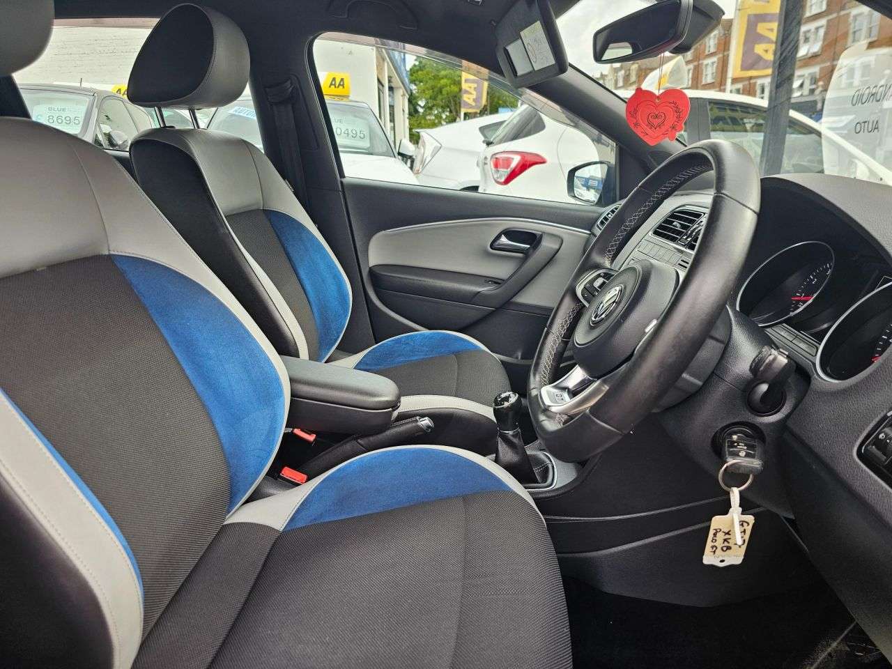 2017 VOLKSWAGEN POLO 2017 VOLKSWAGEN POLO