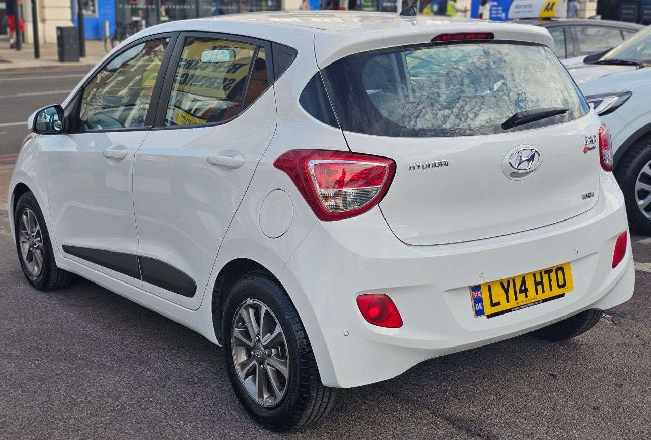 2014 HYUNDAI I10 2014 HYUNDAI I10