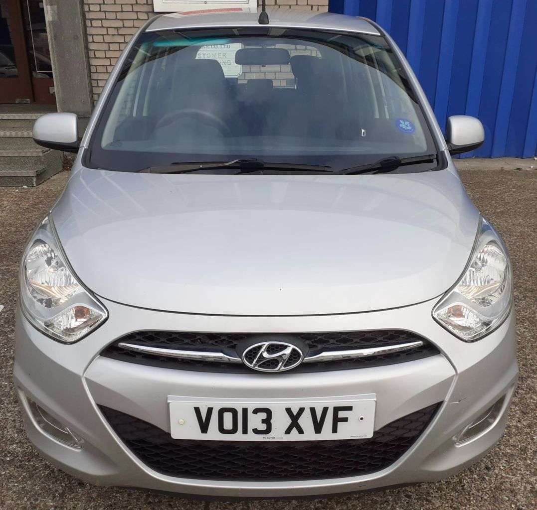 A 2013 HYUNDAI I10 AUTOMATIC 1.2 Active Hatchback 5dr Petrol Euro 5 (85 bhp) GOOD FIRST CAR,MO A 2013 HYUNDAI I10 AUTOMATIC 1.2 Active Hatchback 5dr Petrol Euro 5 (85 bhp) GOOD FIRST CAR,MO