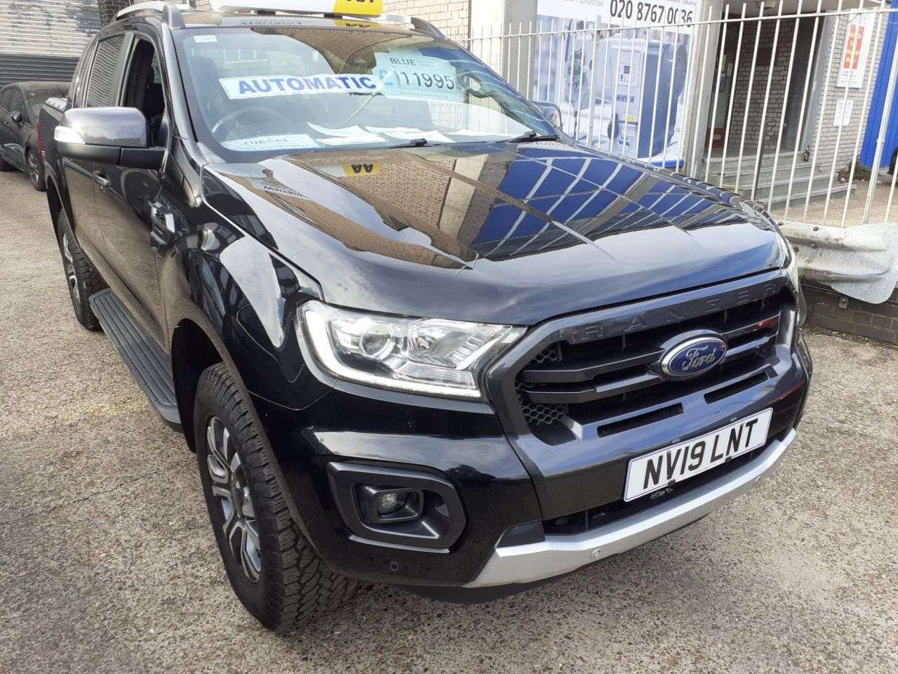 A 2019 FORD RANGER AUTOMATIC 2.0 EcoBlue Wildtrak Pickup Double Cab 4dr Diesel Auto 4WD Euro 6 A 2019 FORD RANGER AUTOMATIC 2.0 EcoBlue Wildtrak Pickup Double Cab 4dr Diesel Auto 4WD Euro 6