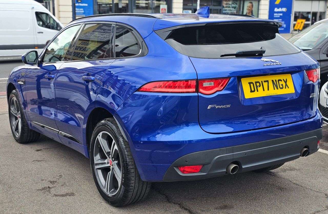 2017 JAGUAR F-PACE 2017 JAGUAR F-PACE