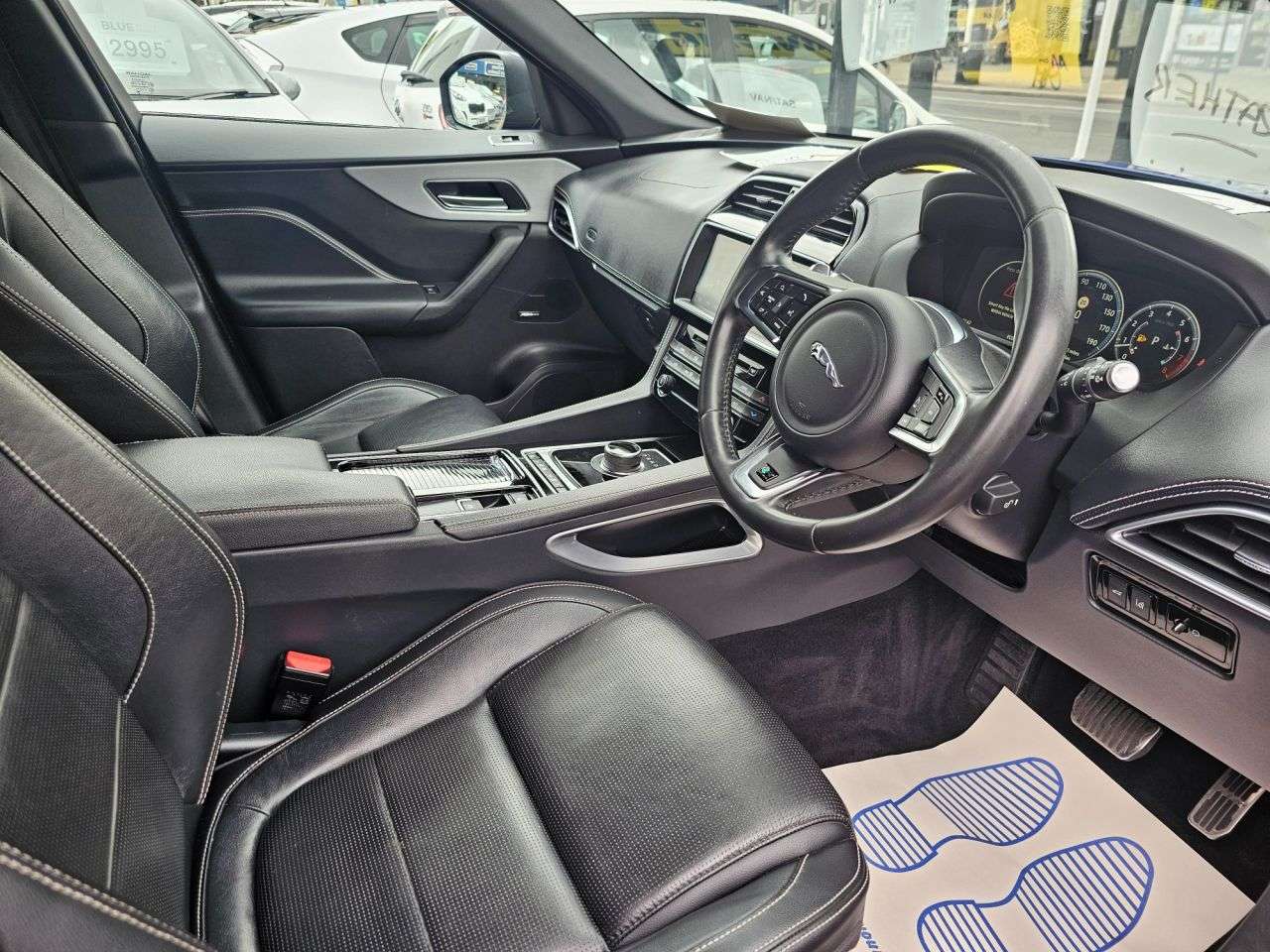 2017 JAGUAR F-PACE 2017 JAGUAR F-PACE