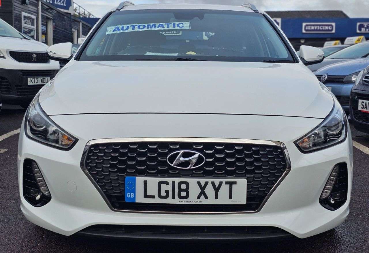 A 2018 HYUNDAI I30 AUTOMATIC 1.4 T-GDi SE Nav Tourer 5dr Petrol DCT Euro 6 (s/s) (140 ps) MOT A 2018 HYUNDAI I30 AUTOMATIC 1.4 T-GDi SE Nav Tourer 5dr Petrol DCT Euro 6 (s/s) (140 ps) MOT