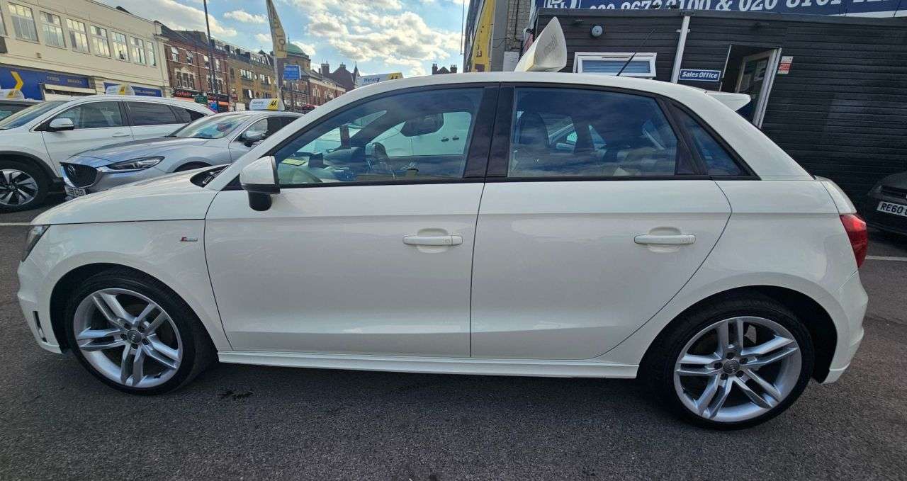 2014 AUDI A1 2014 AUDI A1