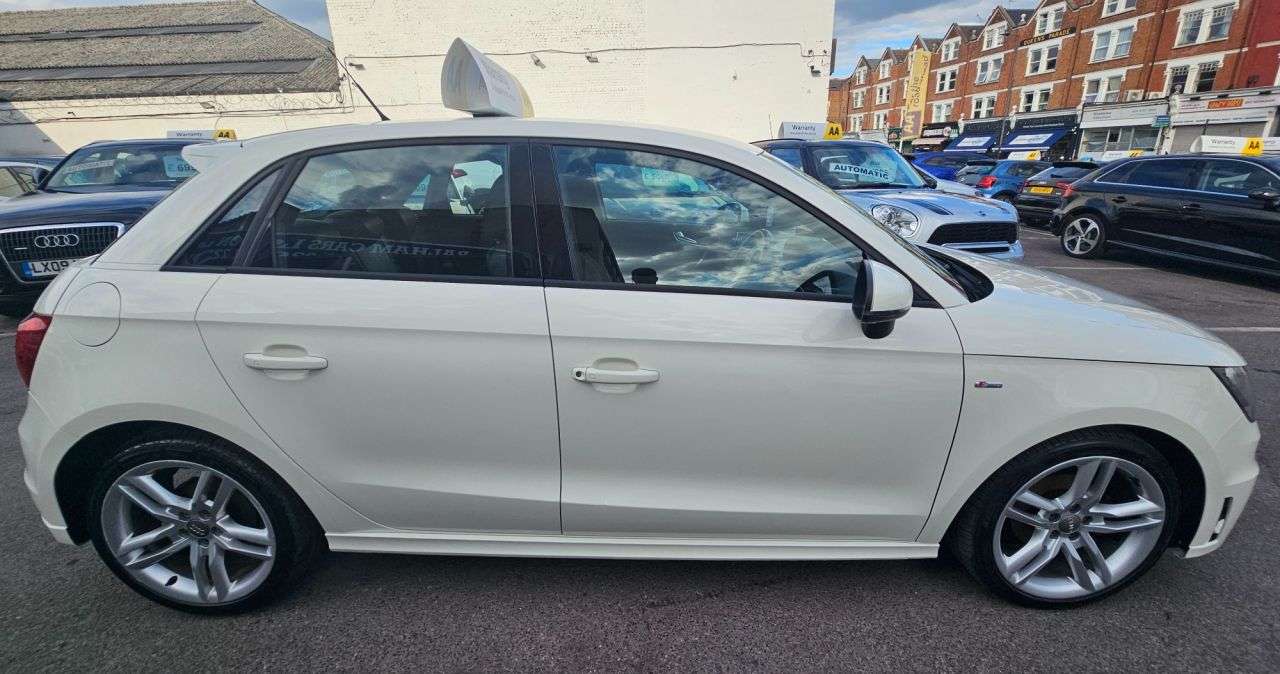 2014 AUDI A1 2014 AUDI A1