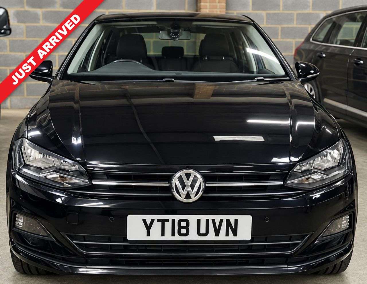 A 2018 VOLKSWAGEN POLO 1.0 SE Hatchback 5dr Petrol Manual Euro 6 (s/s) (65 ps) FRONT/REAR PARKING A 2018 VOLKSWAGEN POLO 1.0 SE Hatchback 5dr Petrol Manual Euro 6 (s/s) (65 ps) FRONT/REAR PARKING