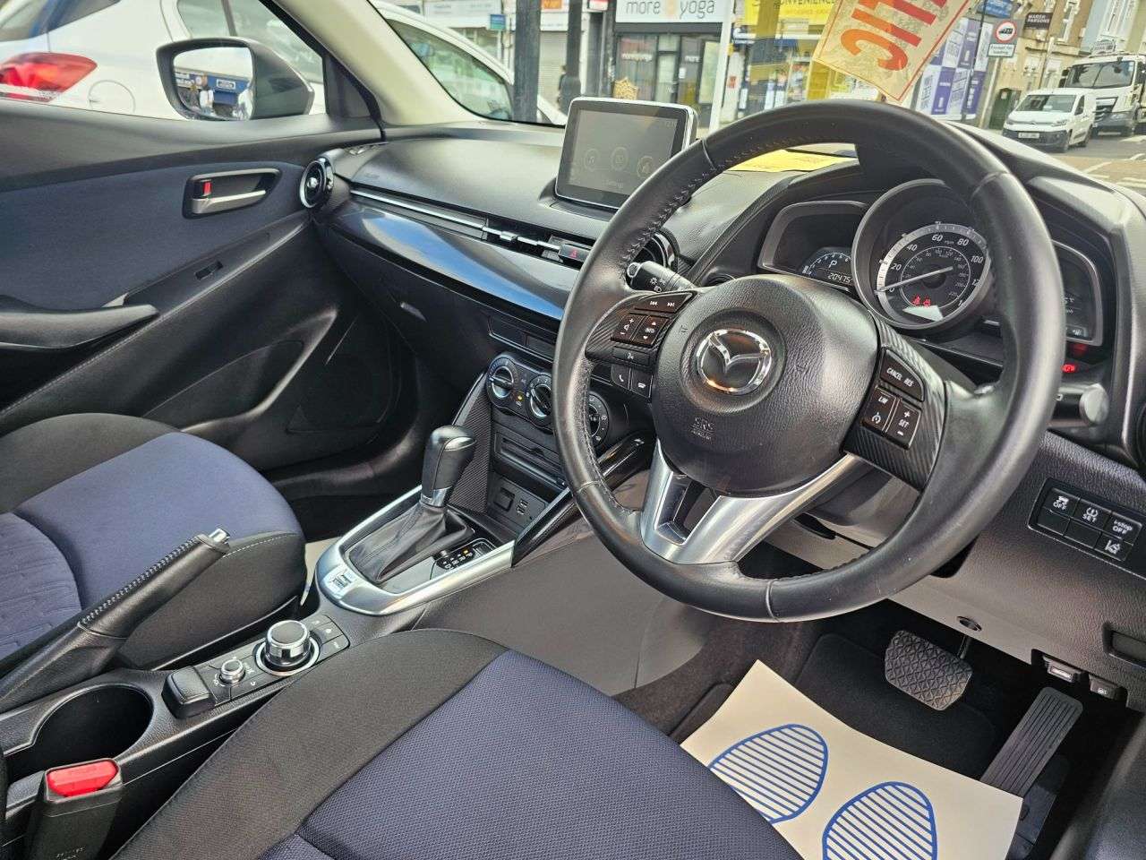 2017 MAZDA MAZDA2 2017 MAZDA MAZDA2