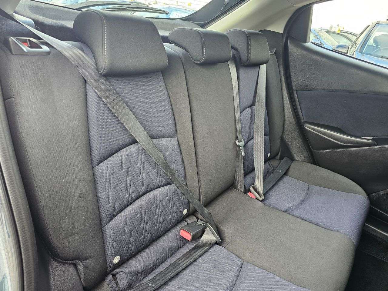 2017 MAZDA MAZDA2 2017 MAZDA MAZDA2
