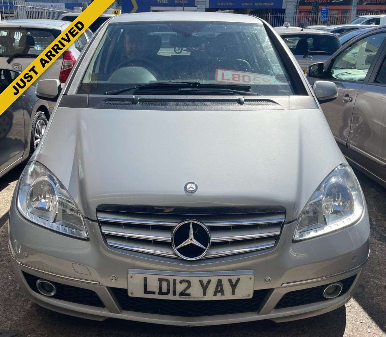 A 2012 MERCEDES-BENZ A CLASS AUTOMATIC 1.5 A160 Avantgarde SE Hatchback 5dr Petrol CVT (164 g/km, 95 bhp A 2012 MERCEDES-BENZ A CLASS AUTOMATIC 1.5 A160 Avantgarde SE Hatchback 5dr Petrol CVT (164 g/km, 95 bhp
