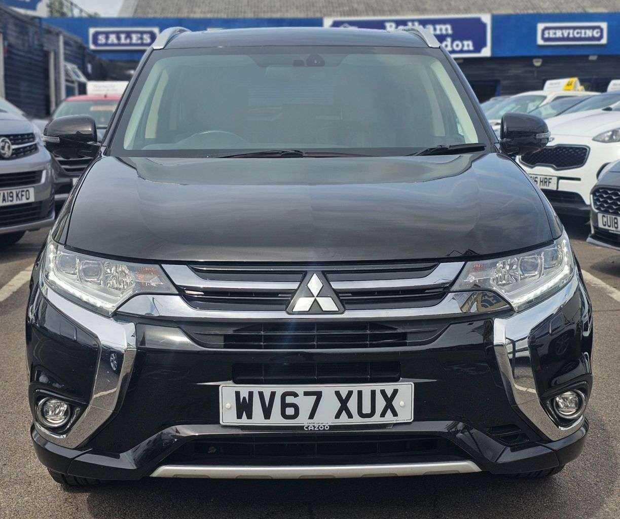 A 2017 MITSUBISHI OUTLANDER AUTOMATIC 2.0h 12kWh 4h SUV 5dr Petrol Plug-in Hybrid CVT 4WD Euro 6 (s/s) A 2017 MITSUBISHI OUTLANDER AUTOMATIC 2.0h 12kWh 4h SUV 5dr Petrol Plug-in Hybrid CVT 4WD Euro 6 (s/s)