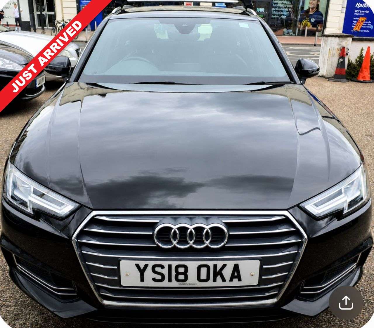 A 2018 AUDI A4 AVANT 1.4 TFSI S line Estate 5dr Petrol S Tronic Euro 6 (s/s) (150 ps) FRONT AND A 2018 AUDI A4 AVANT 1.4 TFSI S line Estate 5dr Petrol S Tronic Euro 6 (s/s) (150 ps) FRONT AND