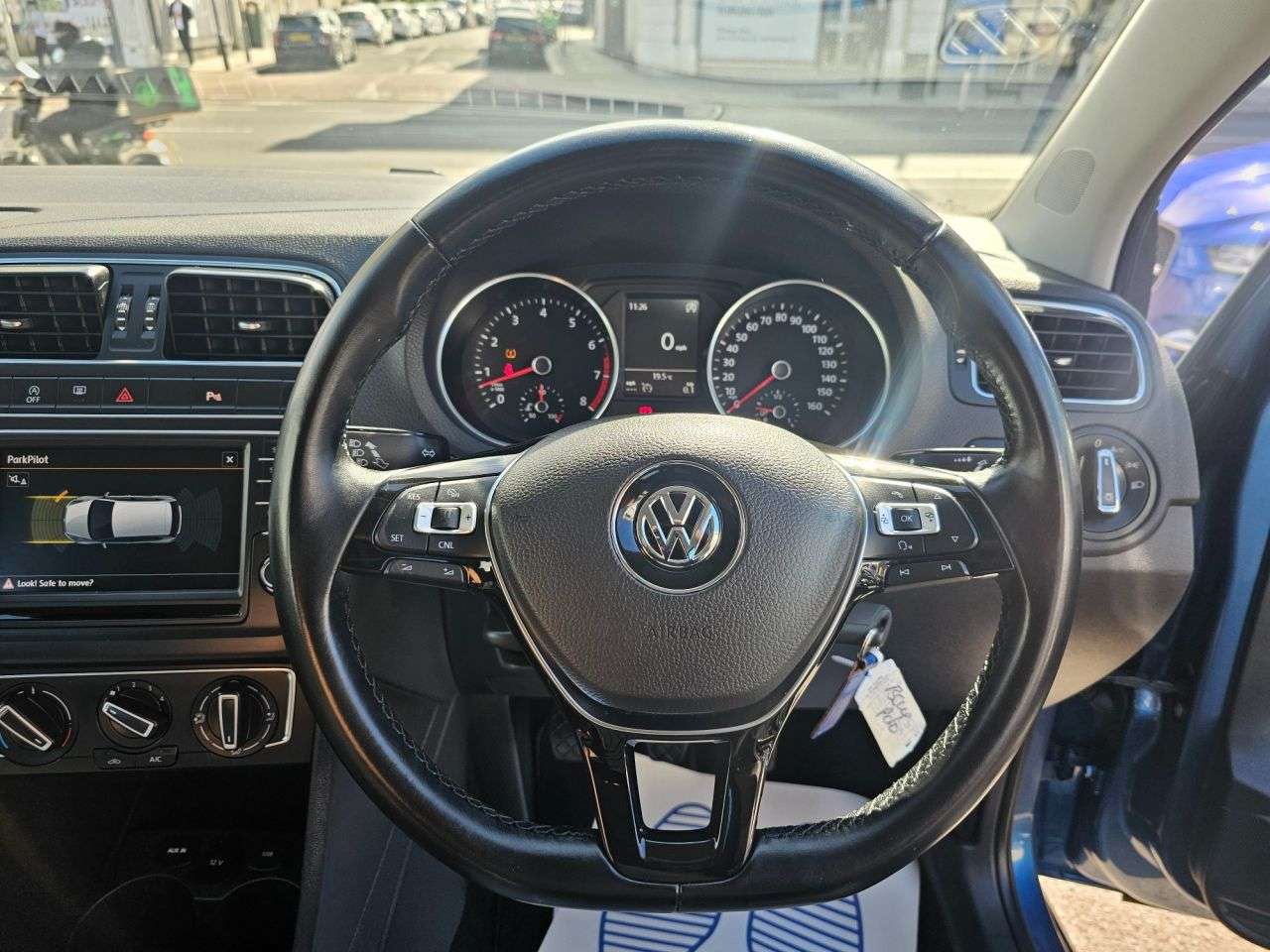 2014 VOLKSWAGEN POLO 2014 VOLKSWAGEN POLO