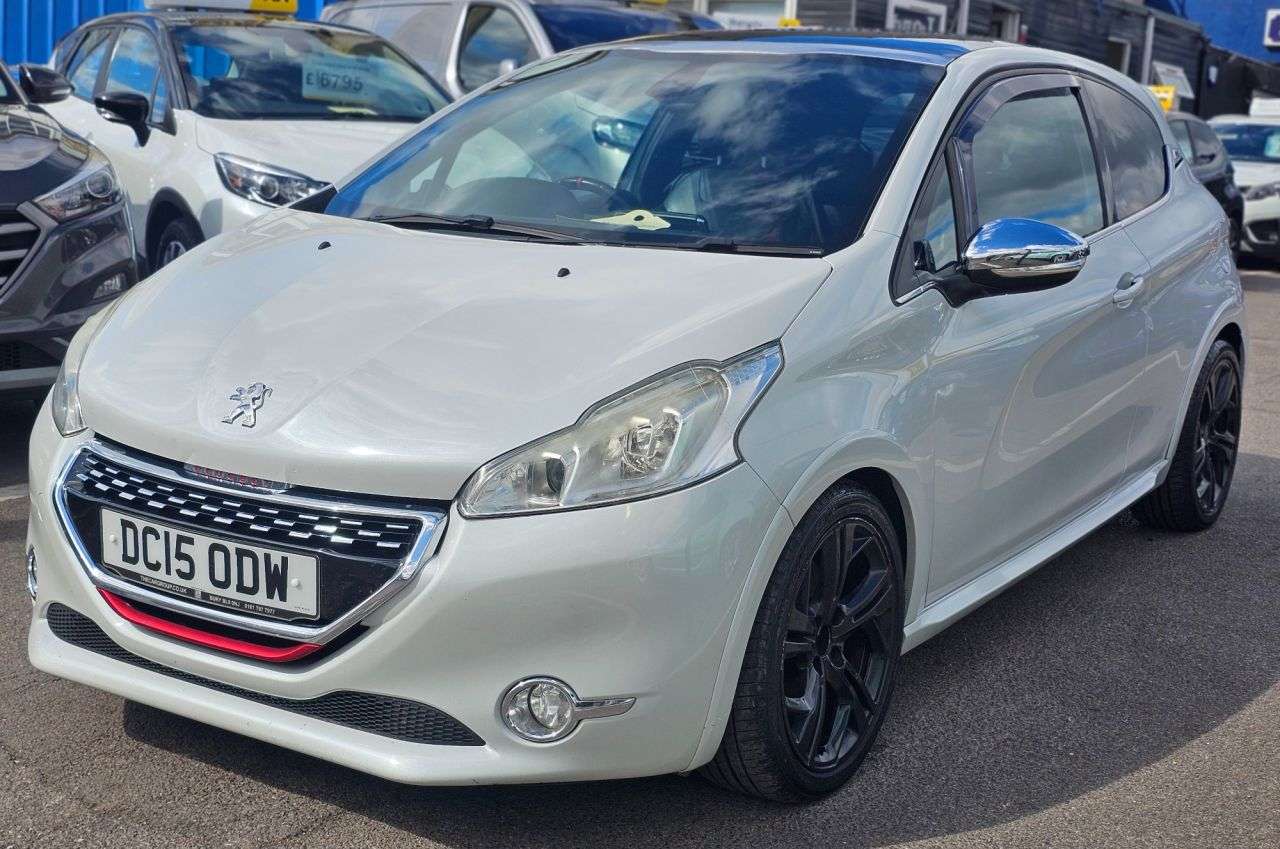 2015 PEUGEOT 208 2015 PEUGEOT 208