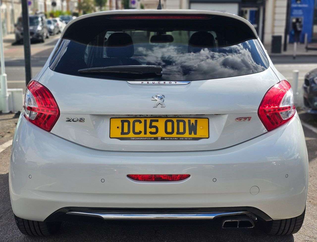 2015 PEUGEOT 208 2015 PEUGEOT 208