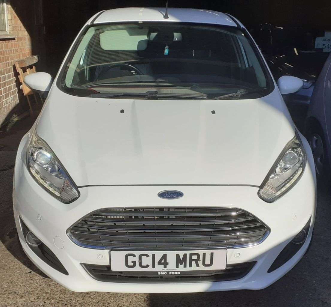 A 2014 FORD FIESTA AUTOMATIC 1.0T EcoBoost Titanium X Hatchback 5dr Petrol Powershift Euro 5 ( A 2014 FORD FIESTA AUTOMATIC 1.0T EcoBoost Titanium X Hatchback 5dr Petrol Powershift Euro 5 (
