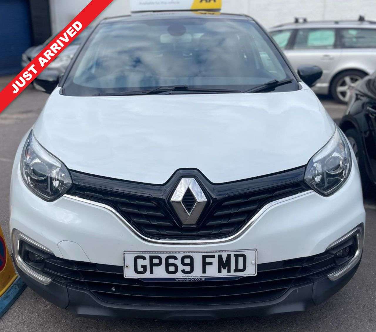 A 2020 RENAULT CAPTUR 0.9 TCe ENERGY Play SUV 5dr Petrol Manual Euro 6 (s/s) (90 ps) CRUISE CONTR A 2020 RENAULT CAPTUR 0.9 TCe ENERGY Play SUV 5dr Petrol Manual Euro 6 (s/s) (90 ps) CRUISE CONTR