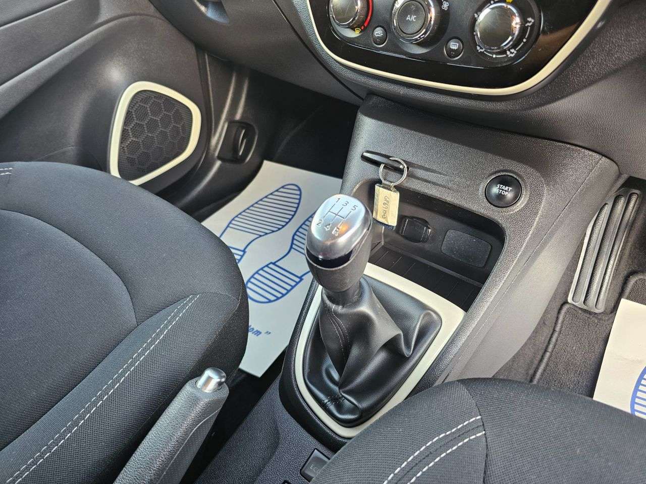 2020 RENAULT CAPTUR 2020 RENAULT CAPTUR