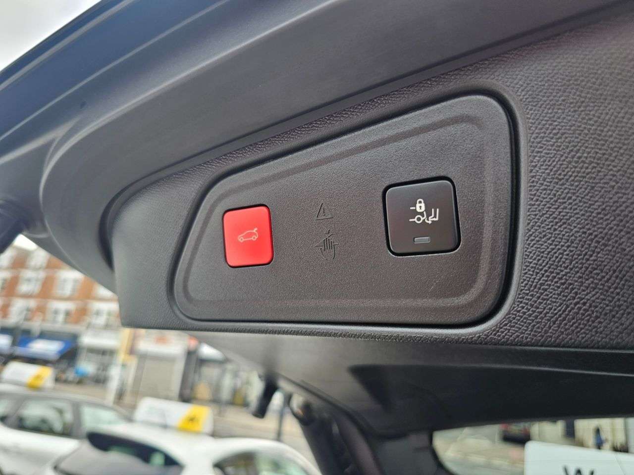2020 PEUGEOT 3008 2020 PEUGEOT 3008