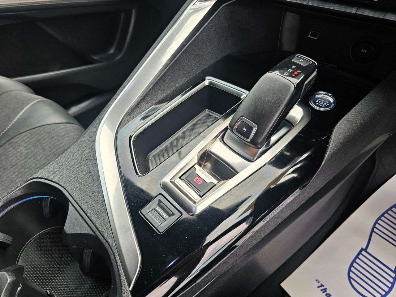 2020 PEUGEOT 3008 2020 PEUGEOT 3008