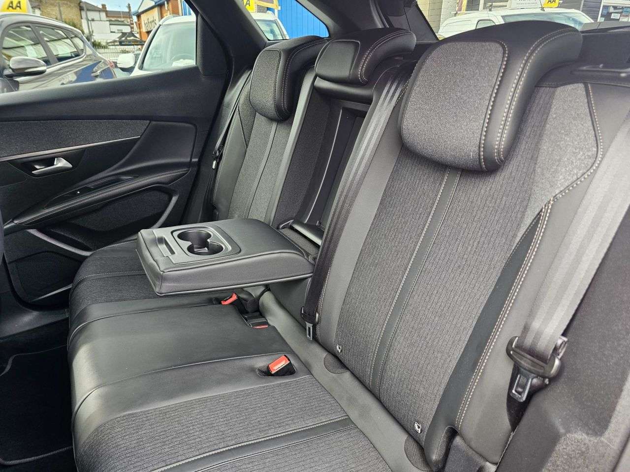 2020 PEUGEOT 3008 2020 PEUGEOT 3008