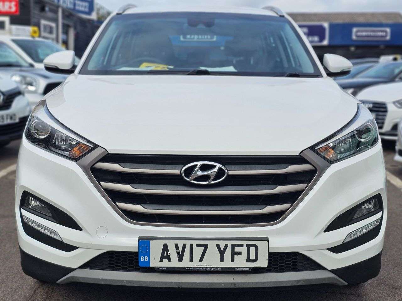 A 2017 HYUNDAI TUCSON 1.6 GDi Blue Drive SE Nav SUV 5dr Petrol Manual Euro 6 (s/s) (132 ps) SAT/N A 2017 HYUNDAI TUCSON 1.6 GDi Blue Drive SE Nav SUV 5dr Petrol Manual Euro 6 (s/s) (132 ps) SAT/N