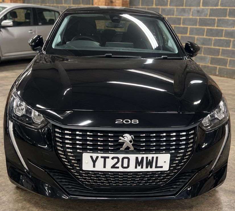 A 2020 PEUGEOT 208 1.2 PureTech Allure Hatchback 5dr Petrol Manual Euro 6 (s/s) (100 ps) APPLE A 2020 PEUGEOT 208 1.2 PureTech Allure Hatchback 5dr Petrol Manual Euro 6 (s/s) (100 ps) APPLE
