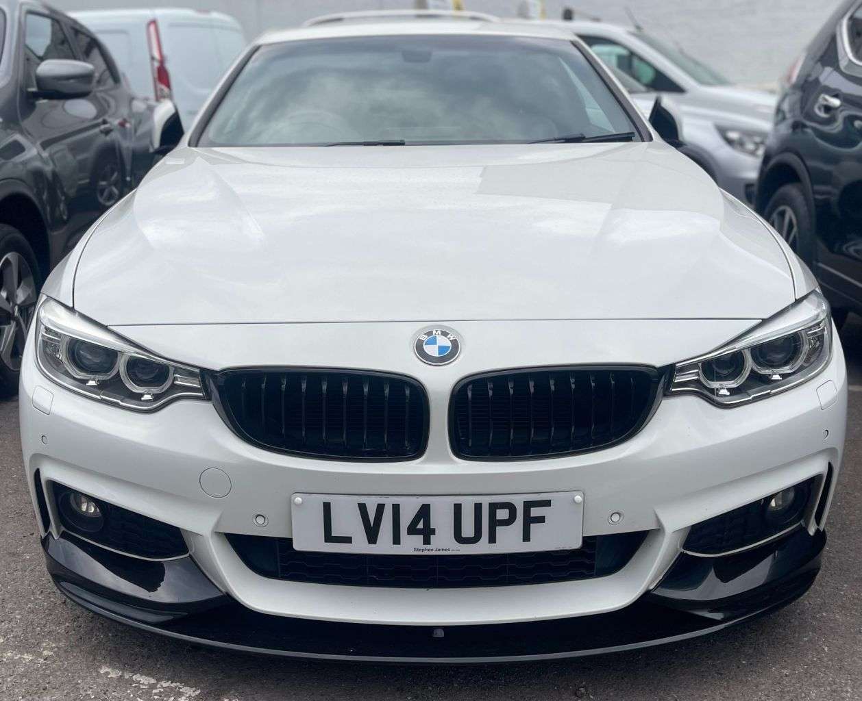 A 2014 BMW 4 SERIES AUTOMATIC 2.0 420i M Sport Coupe 2dr Petrol Euro 6 (s/s) (184 ps) REVERSE C A 2014 BMW 4 SERIES AUTOMATIC 2.0 420i M Sport Coupe 2dr Petrol Euro 6 (s/s) (184 ps) REVERSE C