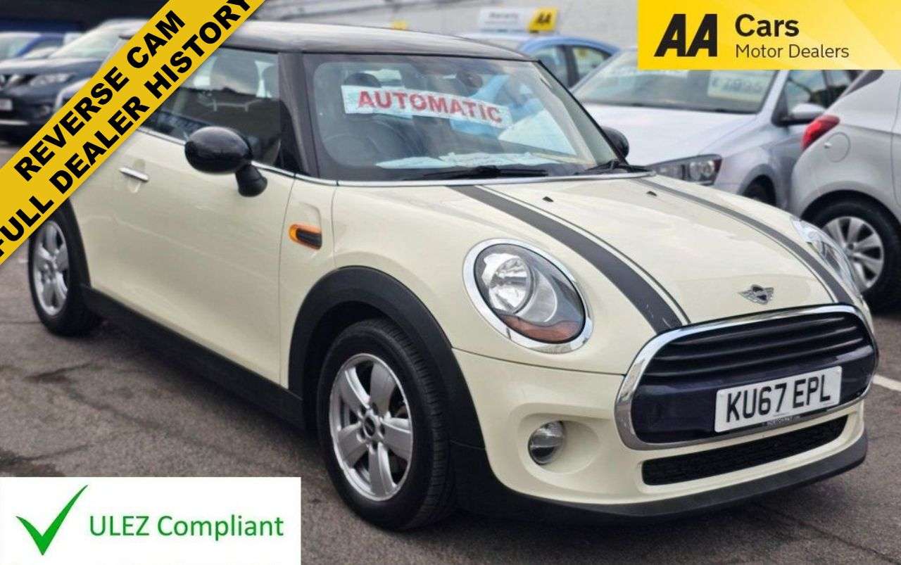 A 2017 MINI HATCH AUTOMATIC 1.5 Cooper Hatchback 3dr Petrol Euro 6 (s/s) (136 ps) REVERSE CAM A 2017 MINI HATCH AUTOMATIC 1.5 Cooper Hatchback 3dr Petrol Euro 6 (s/s) (136 ps) REVERSE CAM