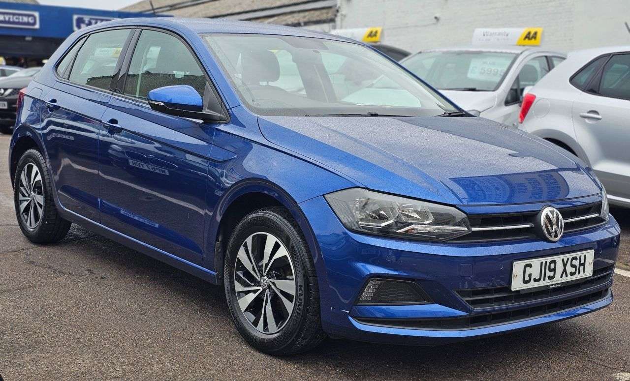 A 2019 VOLKSWAGEN POLO 1.0 TSI GPF SE Hatchback 5dr Petrol Manual Euro 6 (s/s) (95 ps) MOT 27/06/2 A 2019 VOLKSWAGEN POLO 1.0 TSI GPF SE Hatchback 5dr Petrol Manual Euro 6 (s/s) (95 ps) MOT 27/06/2