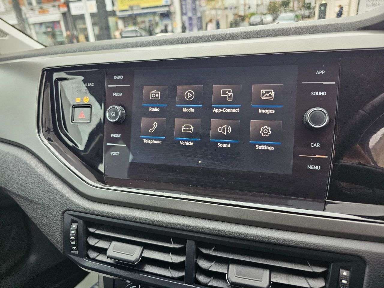 2019 VOLKSWAGEN POLO 2019 VOLKSWAGEN POLO