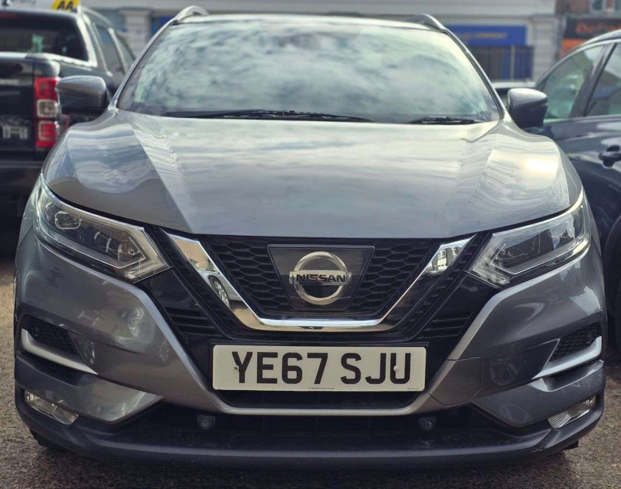 A 2017 NISSAN QASHQAI 1.2 DIG-T Tekna SUV 5dr Petrol Manual Euro 6 (s/s) (115 ps) FULL SERVICE HI A 2017 NISSAN QASHQAI 1.2 DIG-T Tekna SUV 5dr Petrol Manual Euro 6 (s/s) (115 ps) FULL SERVICE HI