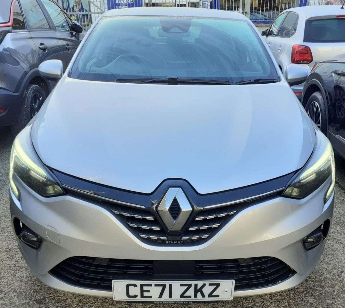 A 2021 RENAULT CLIO AUTOMATIC 1.0 TCe S Edition Hatchback 5dr Petrol CVT A7 Euro 6 (s/s) (90 ps A 2021 RENAULT CLIO AUTOMATIC 1.0 TCe S Edition Hatchback 5dr Petrol CVT A7 Euro 6 (s/s) (90 ps