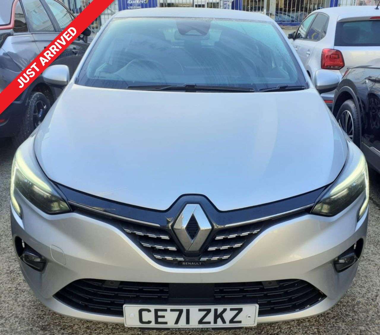 A 2021 RENAULT CLIO AUTOMATIC 1.0 TCe S Edition Hatchback 5dr Petrol CVT A7 Euro 6 (s/s) (90 ps A 2021 RENAULT CLIO AUTOMATIC 1.0 TCe S Edition Hatchback 5dr Petrol CVT A7 Euro 6 (s/s) (90 ps