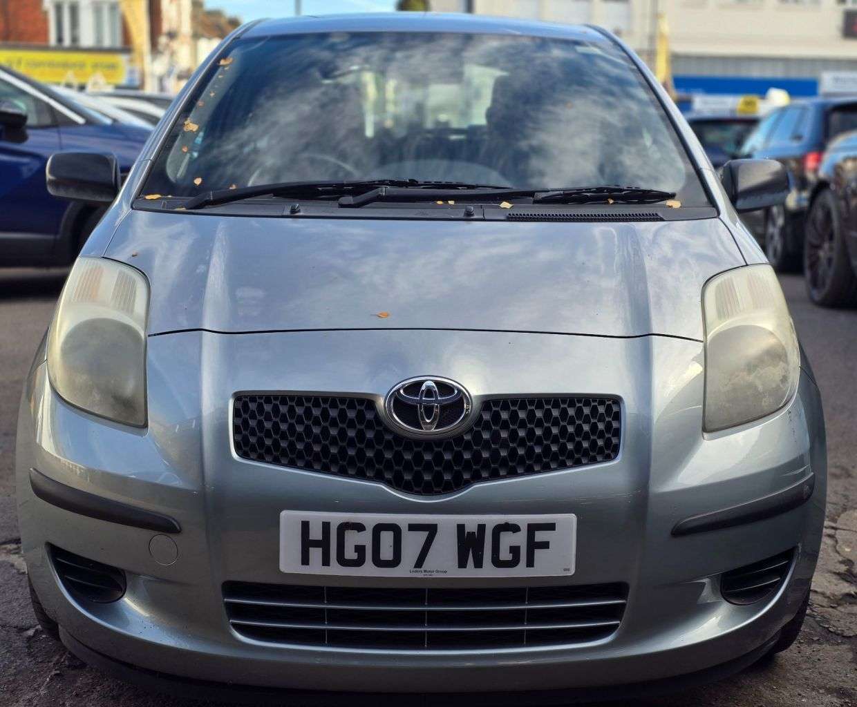 A 2007 TOYOTA YARIS 1.3 VVT-i Zinc Hatchback 3dr Petrol Manual (141 g/km, 85 bhp) MOT JUNE 2027 A 2007 TOYOTA YARIS 1.3 VVT-i Zinc Hatchback 3dr Petrol Manual (141 g/km, 85 bhp) MOT JUNE 2027