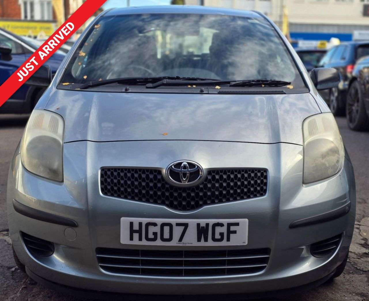 A 2007 TOYOTA YARIS 1.3 VVT-i Zinc Hatchback 3dr Petrol Manual (141 g/km, 85 bhp) MOT JUNE 2027 A 2007 TOYOTA YARIS 1.3 VVT-i Zinc Hatchback 3dr Petrol Manual (141 g/km, 85 bhp) MOT JUNE 2027