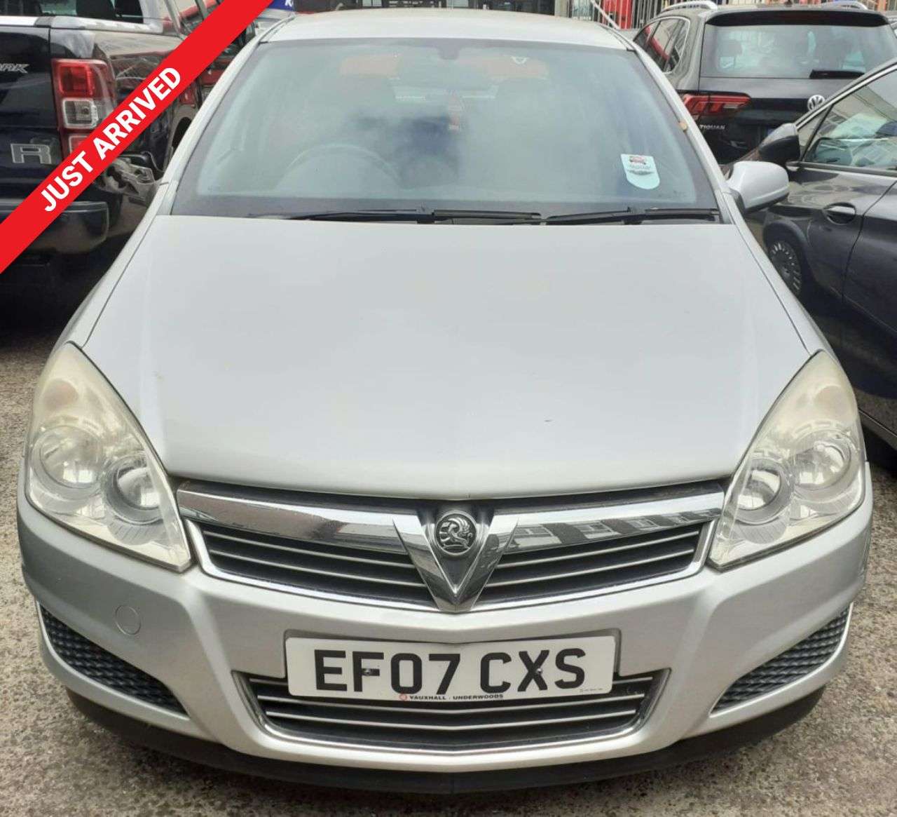 A 2007 VAUXHALL ASTRA 1.4i 16v Life Hatchback 5dr Petrol Manual (146 g/km, 89 bhp) MOT 25/12/2026 A 2007 VAUXHALL ASTRA 1.4i 16v Life Hatchback 5dr Petrol Manual (146 g/km, 89 bhp) MOT 25/12/2026